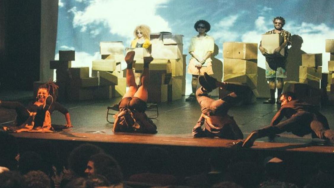 ARAME FARMADO - TEATRO FIRJAN SESI CAXIAS