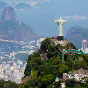 Trem do Corcovado e acesso sem filas ao Cristo Redentor