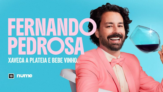 Xaveca a Plateia e Bebe Vinho no Teatro Clara Nunes